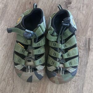 Keen Kids' Olive Camouflage Sandals